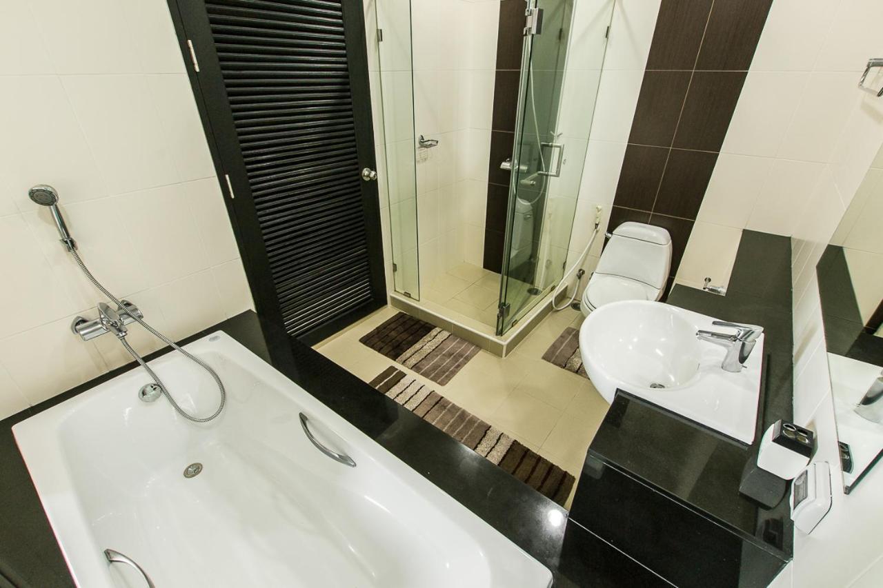 Veloche 2 Bedroom Apartment With Seaview Karon Kültér fotó