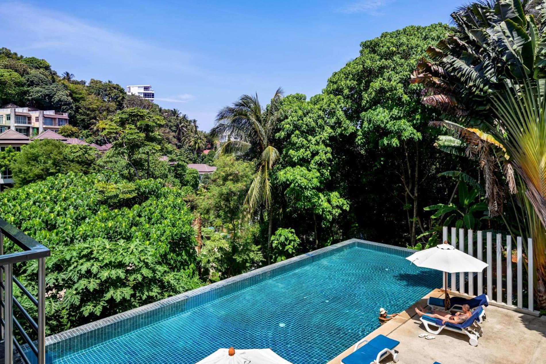 Veloche 2 Bedroom Apartment With Seaview Karon Kültér fotó
